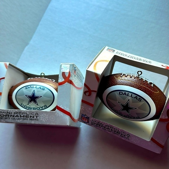 NFL Other - Dallas Cowboy collector series, football ornaments officially licensed, NFL NWT